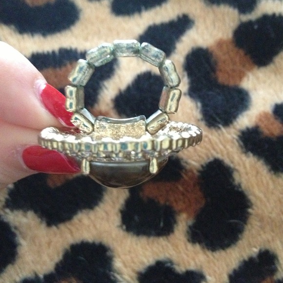Ring! - Picture 3 of 4