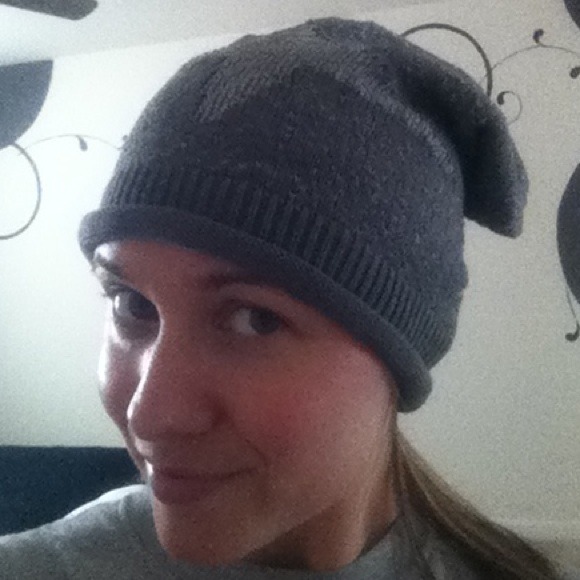 Gray star beanie - Picture 4 of 4