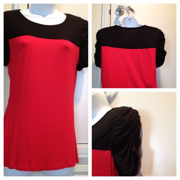 ⚡SOLD 29.00⚡INC Colorblock Top - Picture 1 of 1