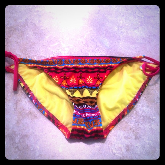 Tribal print bikini bottoms