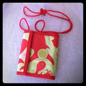 Waterproof kipling wallet! 🐒