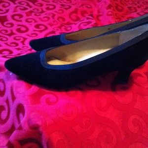 Black Velvet dressy shoes