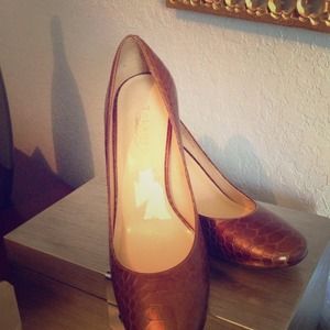 Bronze Pumps