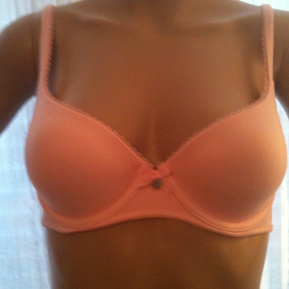 ♦♦SOLD♦♦Body By Victoria Pink Bra