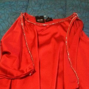 Sold in bundle Nicole Miller dressy red blouse.