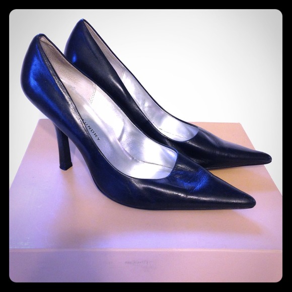 Shoes - Chinese laundry Heels