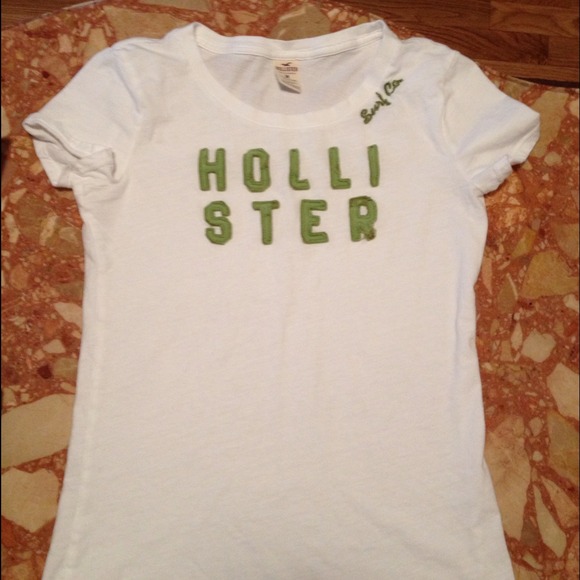 ❌Sold❌ White Hollister T-shirt