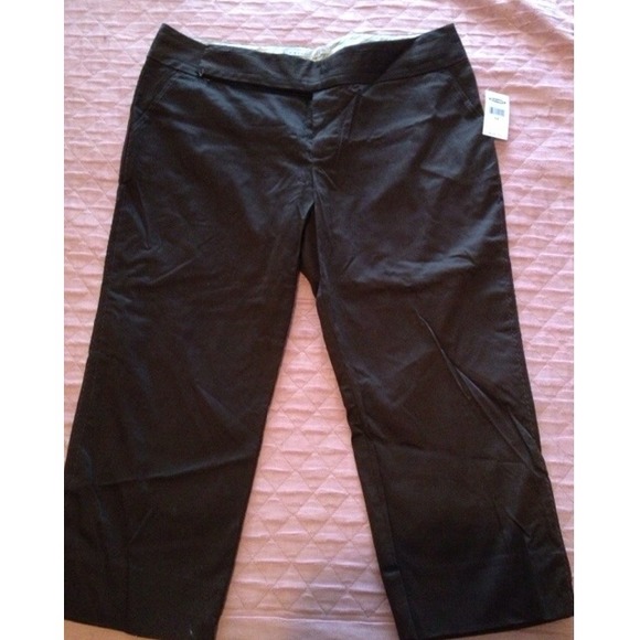 Old Navy work capris
