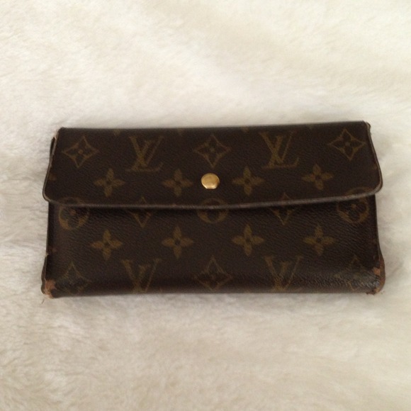 Authentic Louis Vuitton Wallet