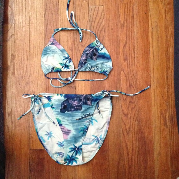 String bikini