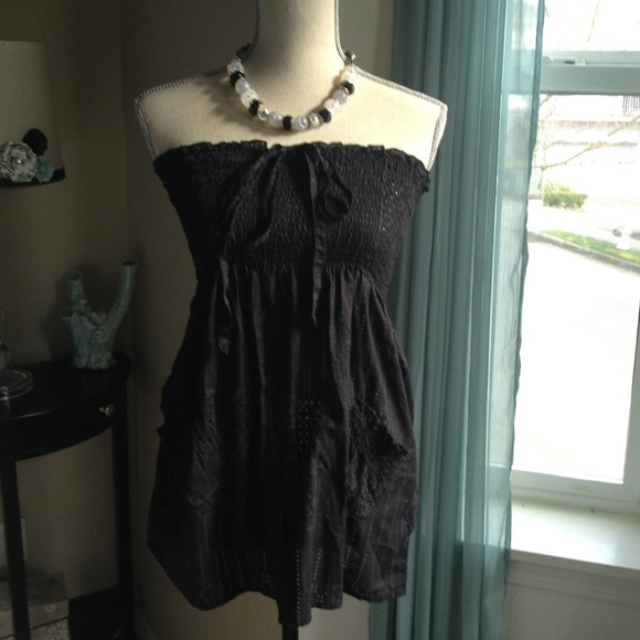 Tops - 💥SOLD💥Black Halter Top