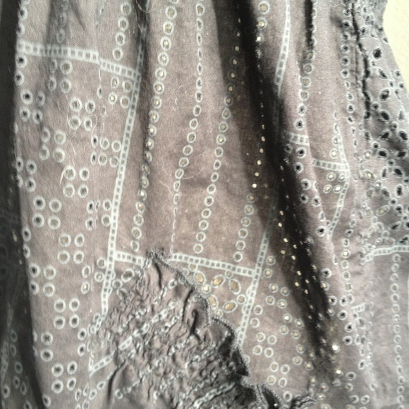 💥SOLD💥Black Halter Top - Picture 3 of 4