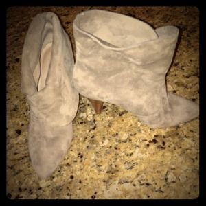 Via Spiga Grey Suede Booties