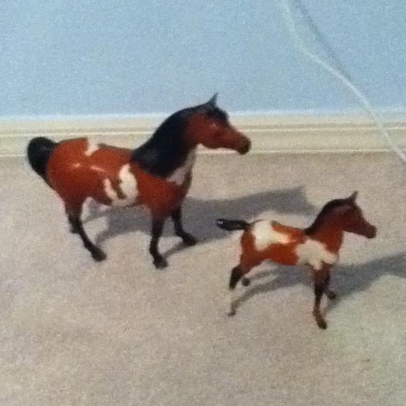 Horse mom/baby colectibles