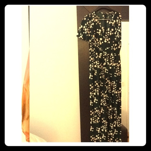 H&M jumpsuit fits size M