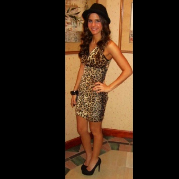 Cheetah print dress! - Picture 2 of 3