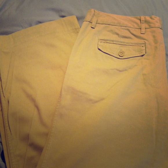 ⛔Sold⛔ Dark khaki dress pants