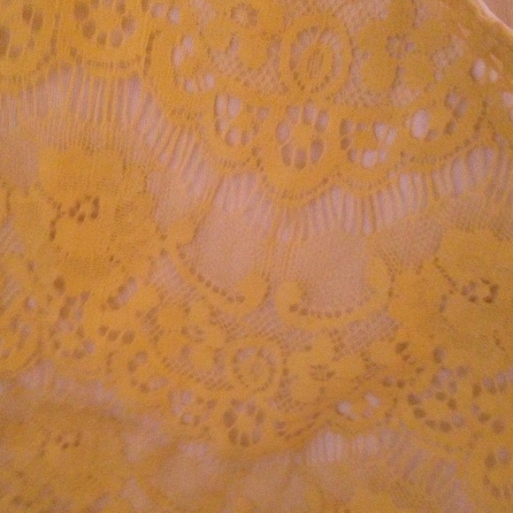 Yellow tank top - Picture 2 of 3