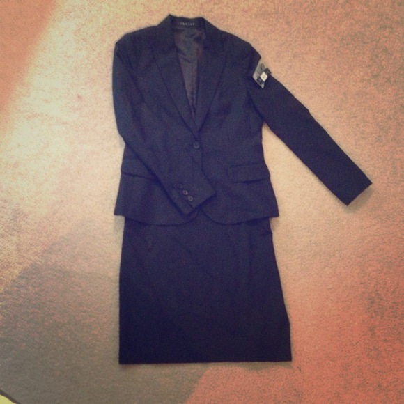 Theory Other - Brand new Theory suit