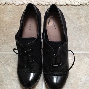 Great for Fall Tahari black lace-up heel
