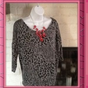 Leopard top(LOWER PRiCE) sold in bundle