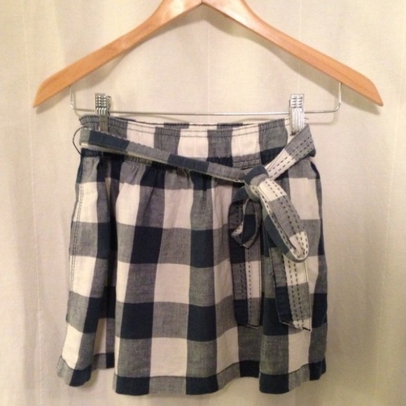 Abercrombie and Fitch check skirt