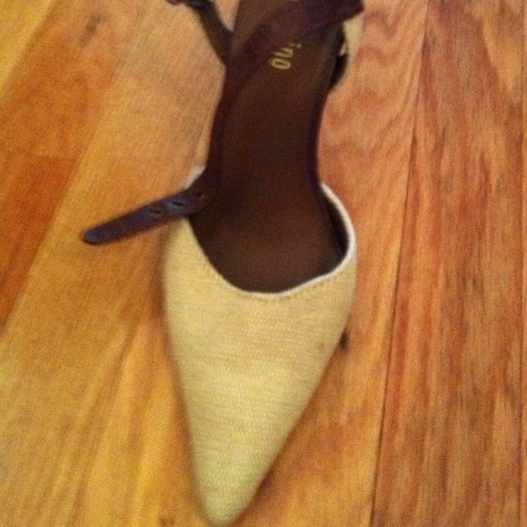 Ann Marino Tweed/Leather Heels, Size 8.5 - Picture 1 of 3