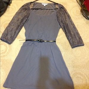Gray dress w/lace sleeves and black belt