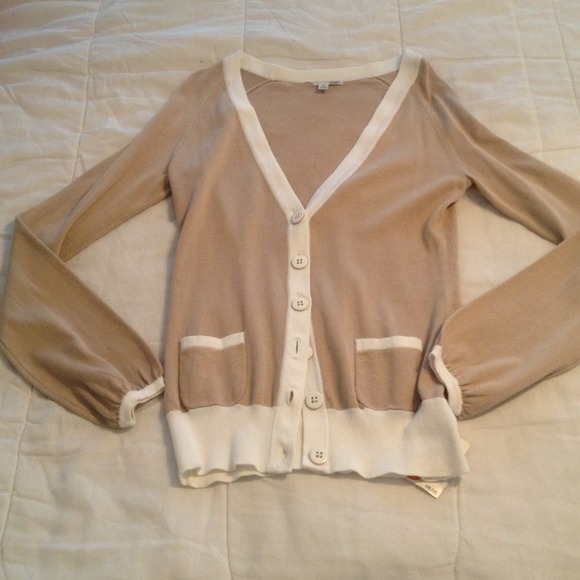Tan and cream Halogen cardigan! NWT!
