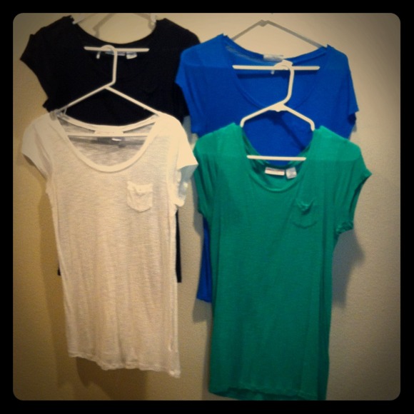 Tops - T shirts