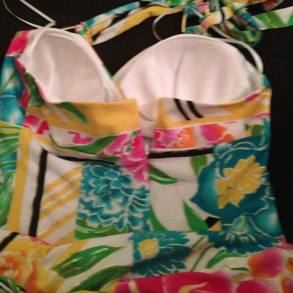 **SOLD** NWOT Cache vibrant summer dress - Picture 3 of 4