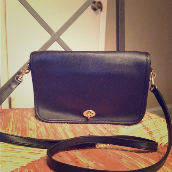 Reserved untill Friday. Vintage coach purse