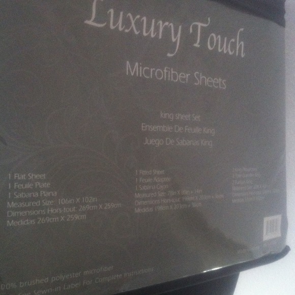 ***SOLD $25*** Luxury Touch Damask Sheet Set King - Picture 3 of 3