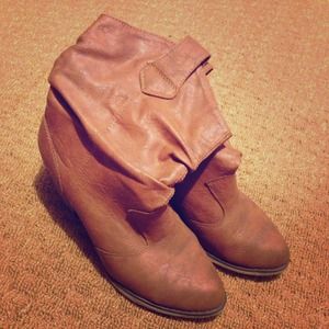 Super cute short cowgirl boots!!