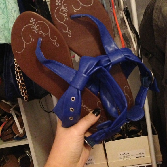 Shoes - Blue Strap Sandals+Lotion Set Bundle
