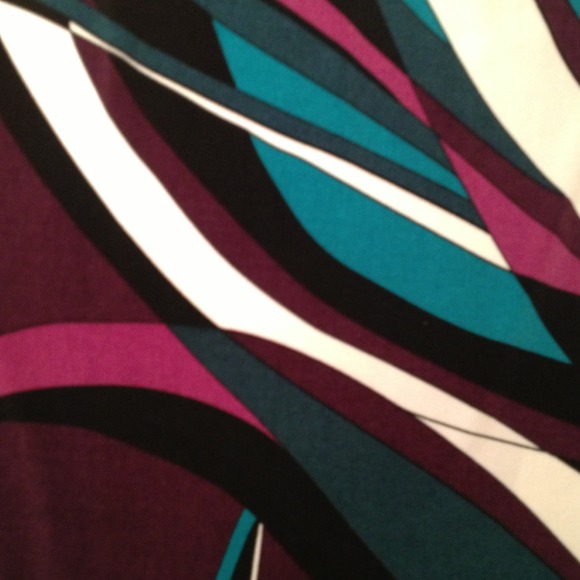 🚫Sold🚫 Multi colored tube top - Picture 2 of 3