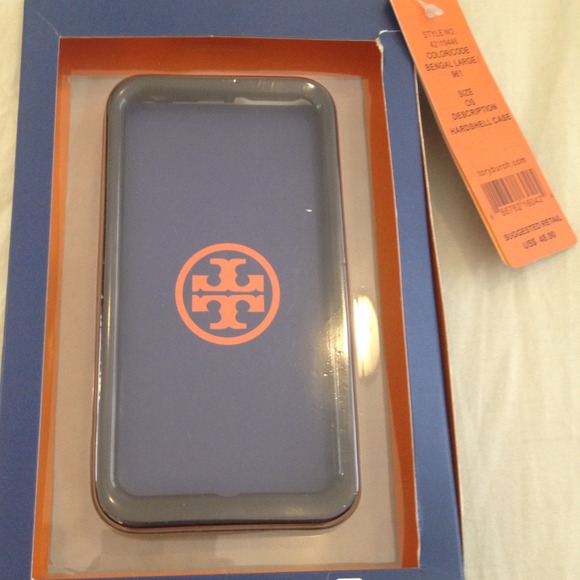 🔴SOLD🔴Tory Burch hardshell case 4/4S - Picture 2 of 4