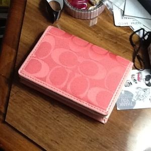 RESERVED✨REDUCED✨Authentic coach wallet