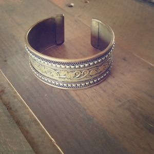 Gold bracelet