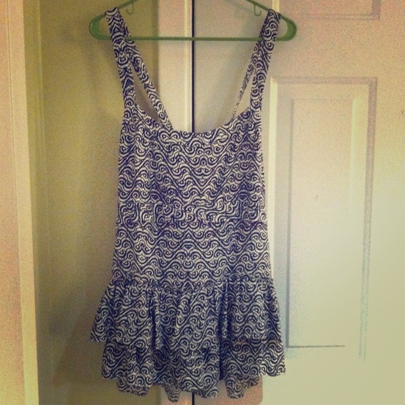 100% silk Banana Republic top