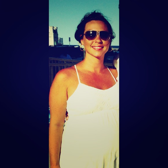 A pea in the pod white maxi maternity dress