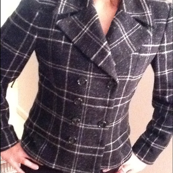 XX SOLDXX Catalyst black and white plaid blazer.