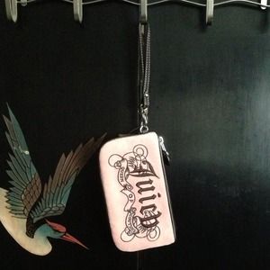 AUTH NWT Juicy Couture wristlet