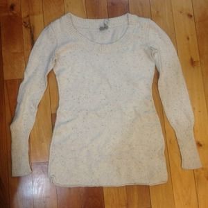 Sweater/tunic. Unique yarn and seam. So cute :)