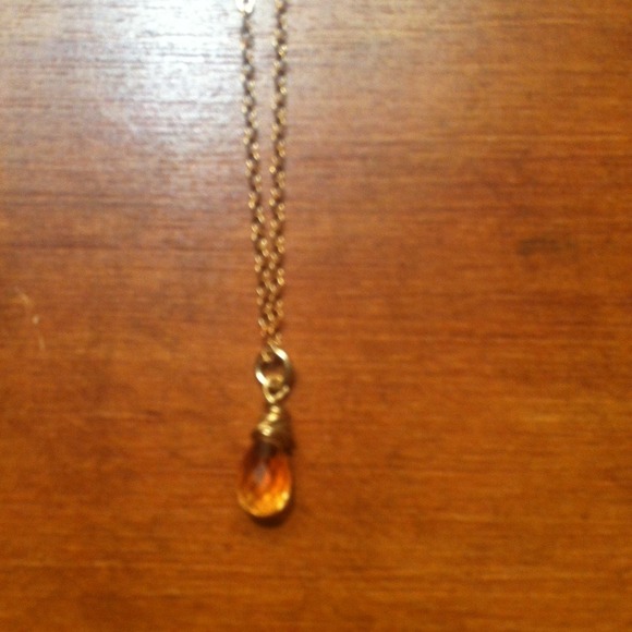 Gold necklace with gold stone - Picture 1 of 2