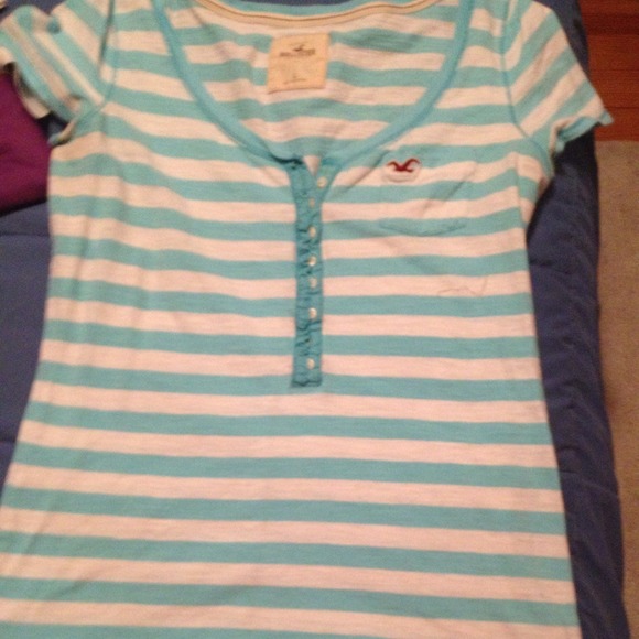 L Hollister Stripped V-Neck Shirt.