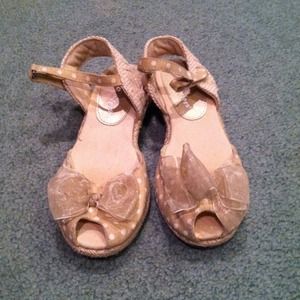 Little girl espidrells sandals