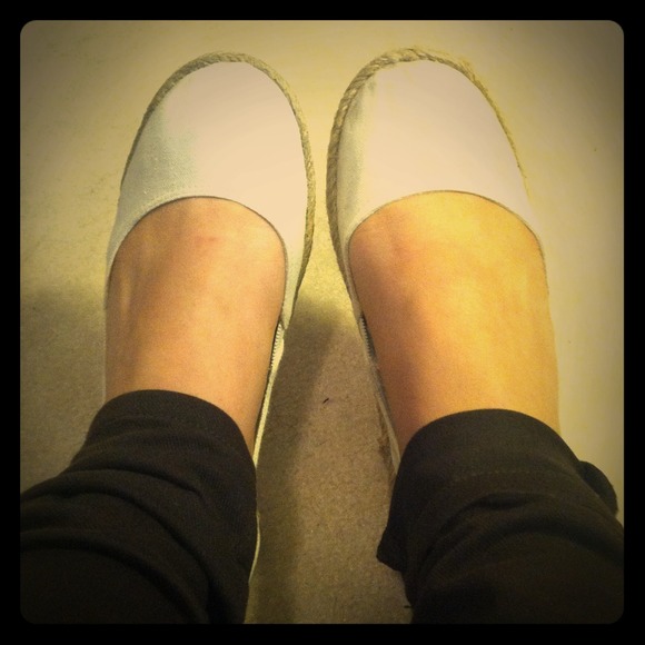Sold in bundle ----- (H&m flats)