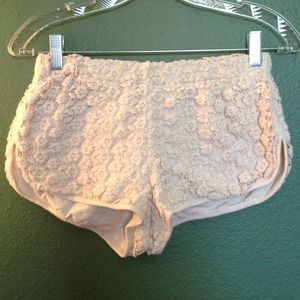 ❌TRADED❌ Crochet shorts