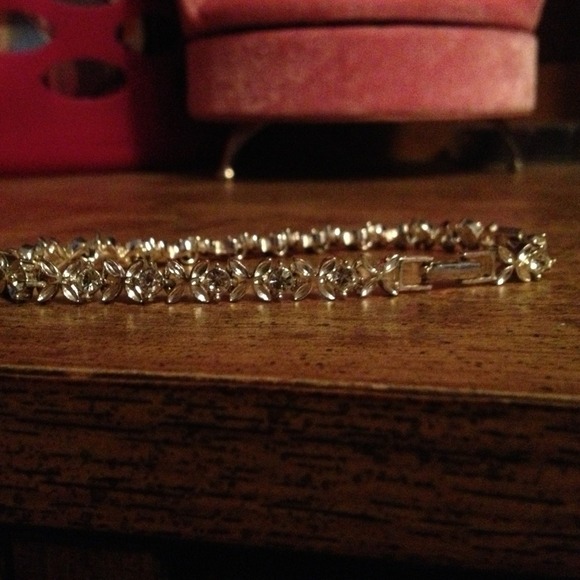 Butterfly Diamond(Fake) Bracelet